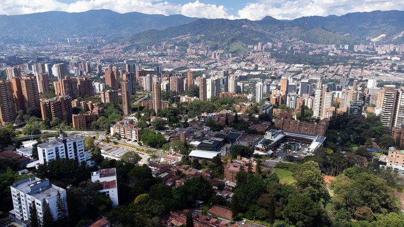 Vista áerea de El Poblado, exclusivo sector de Medellín.