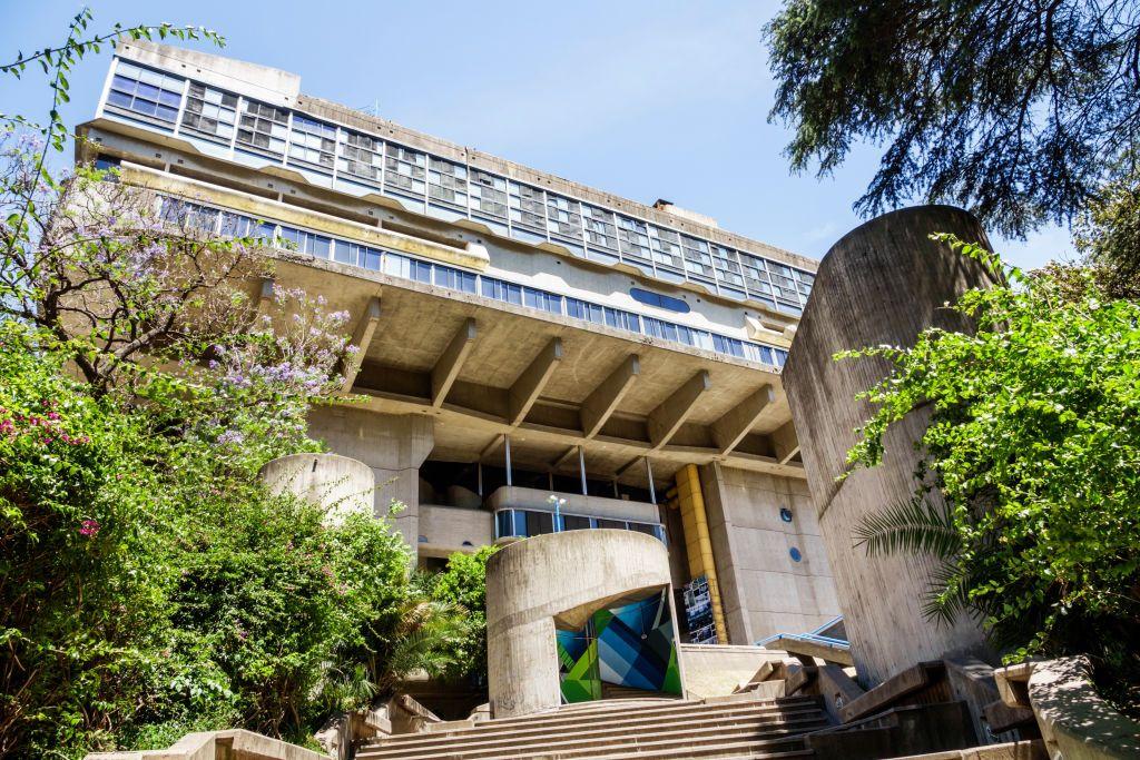 Biblioteca Mariano Moreno.