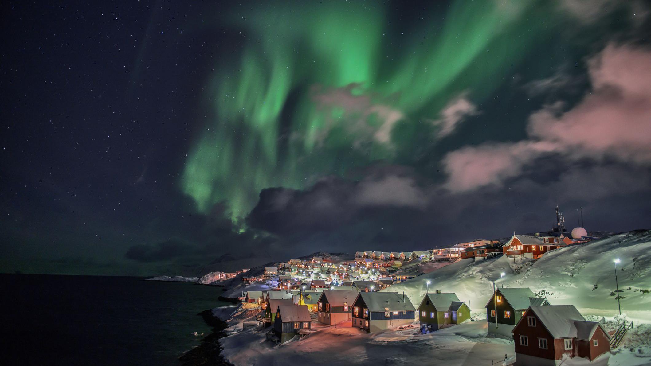 Pemandangan di Nuuk, Greenland, saat musim dingin.