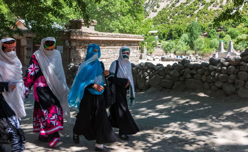 خواتین