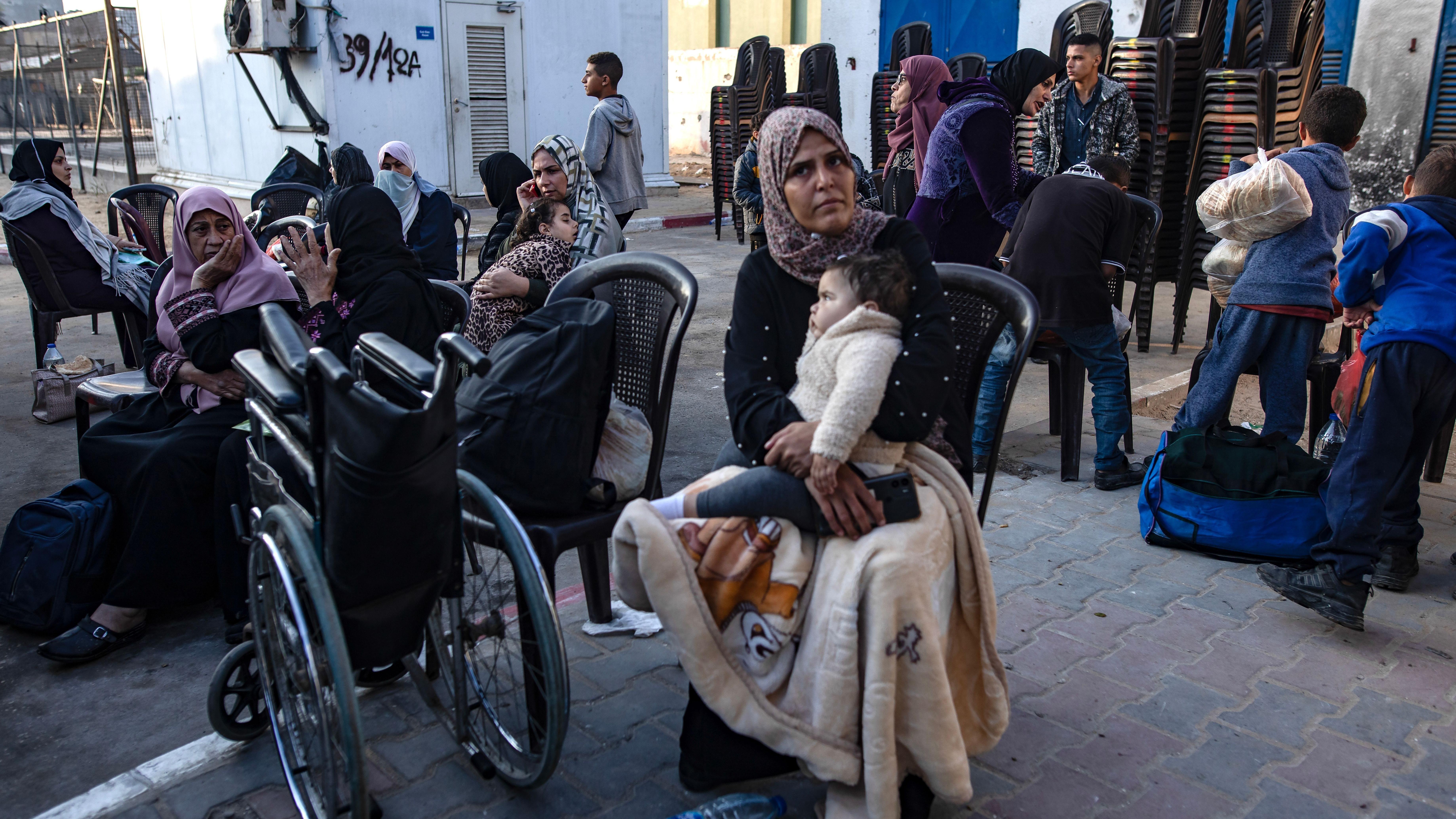 Palestinian patients in rare medical evacuation from Gaza