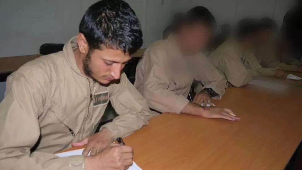 Pilot Afghan membelot ke Taliban