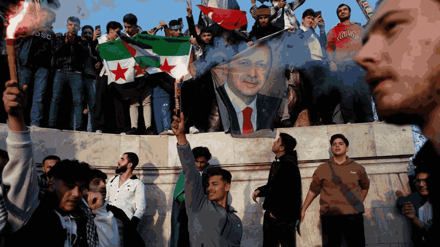 السوريون المقيمون في تركيا يحتفلون في اسطنبول