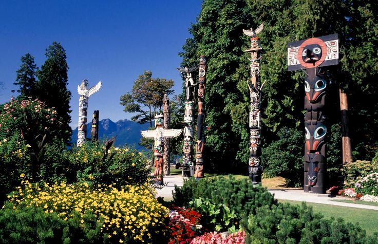 Vista del tótems en el parque Stanley de Vancouver.