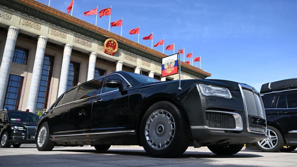 El Aurus del presidente ruso en Pekín.