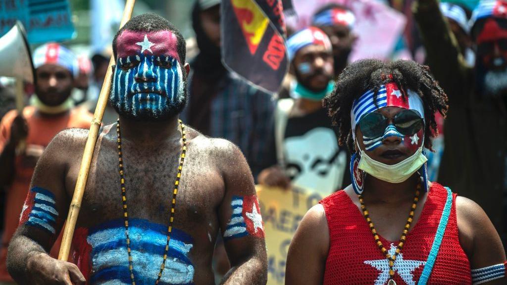 Aktivis Papua menggelar unjuk rasa di Surabaya pada 1 Desember 2020, untuk memperingati ulang tahun Organisasi Papua Merdeka.