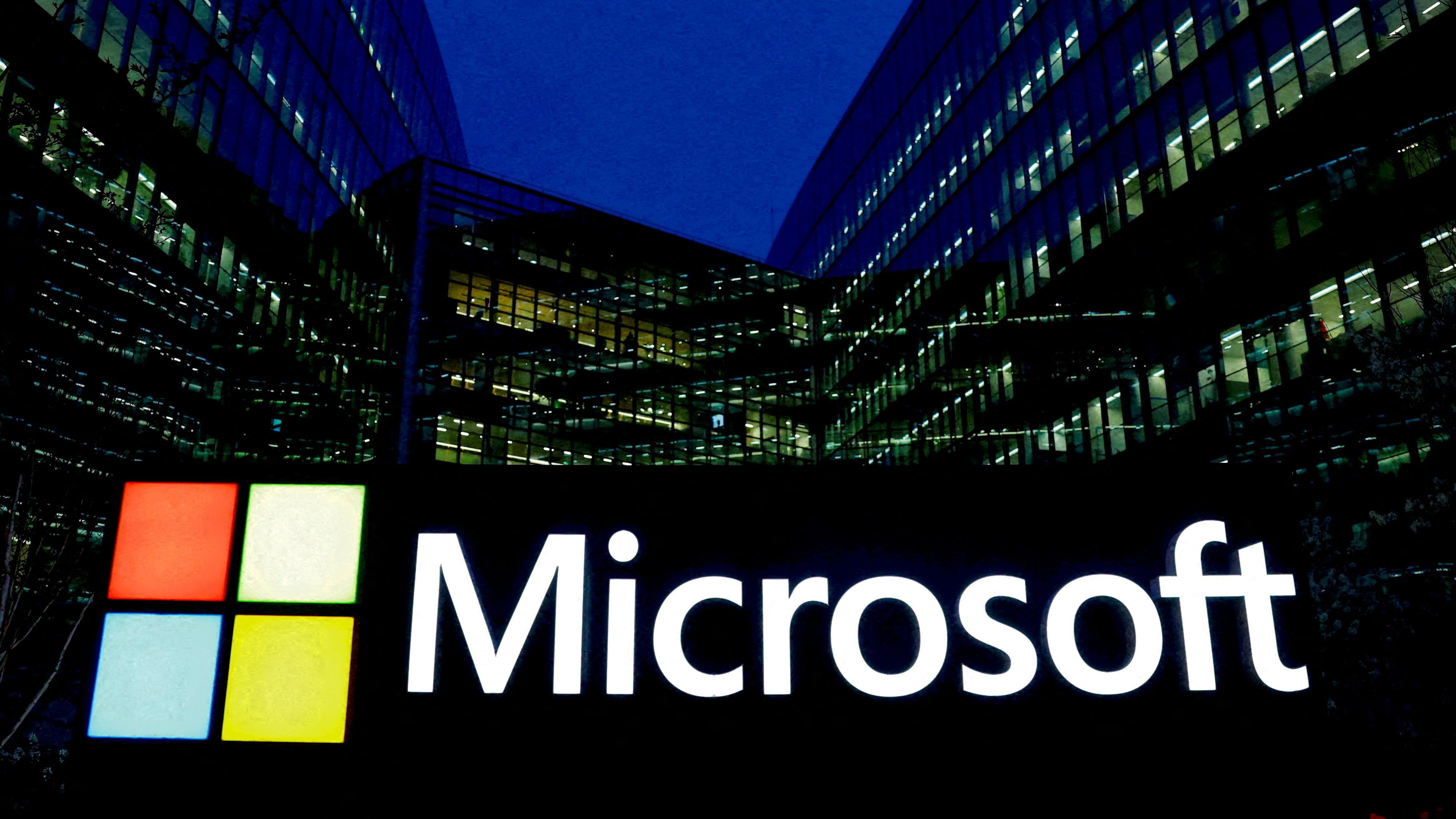 Microsoft apologises after thousands report new outage