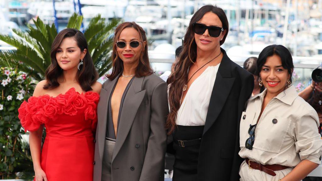 Selena Gomez, Zoe Saldaña, Karla Sofía Gascón y Adriana Paz, el elenco  femenino de "Emilia Pérez", en el festival de Cannes en mayo de 2024