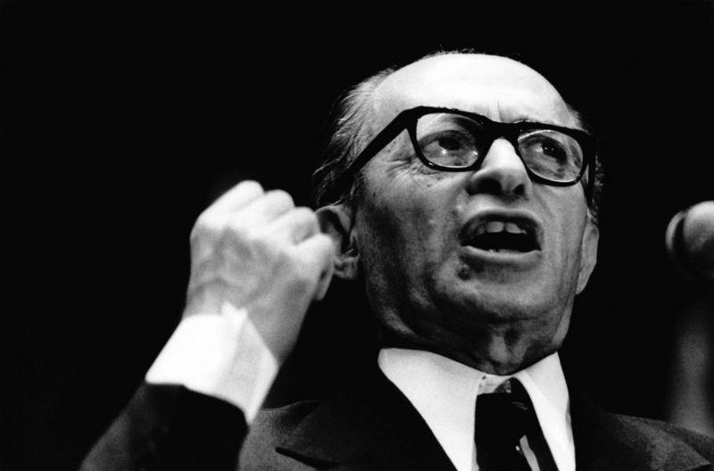 Menachem Begin, pendiri Likud, sangat menentang Israel menyerahkan kendali atas Tepi Barat.