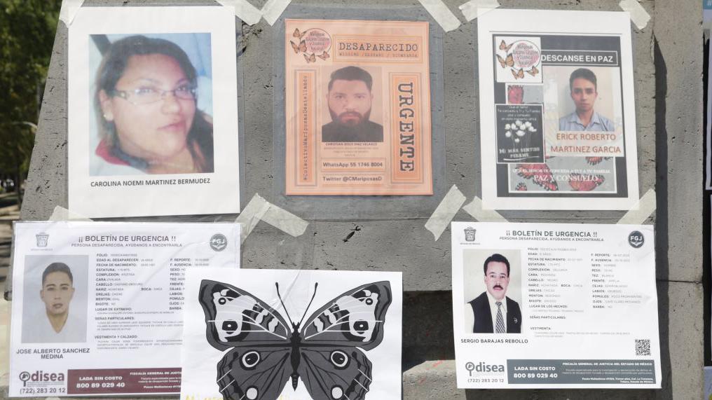 Carteles de personas desaparecidas en México