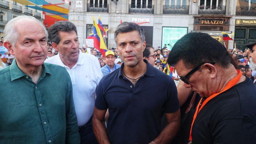 Antonio Ledezma junto a Leopoldo López en una manifestación en Madrid.