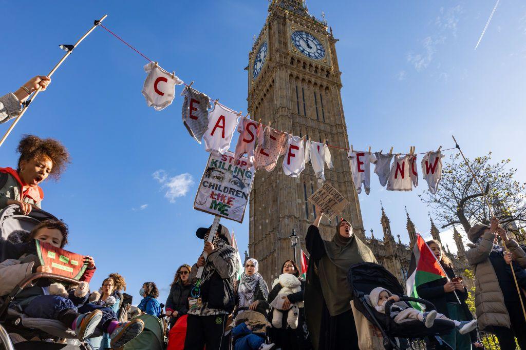 Londra 7 Ekim'den bu yana Gazze'de ateşkes çağrıları yapılan çok sayıda eyleme sahne oluyor