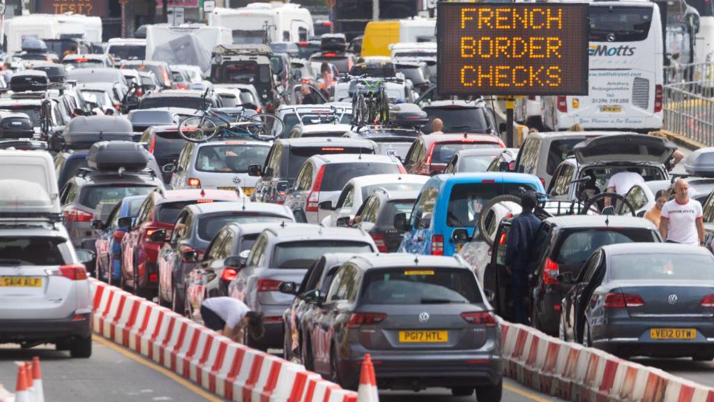 EU delays introduction of border check system again