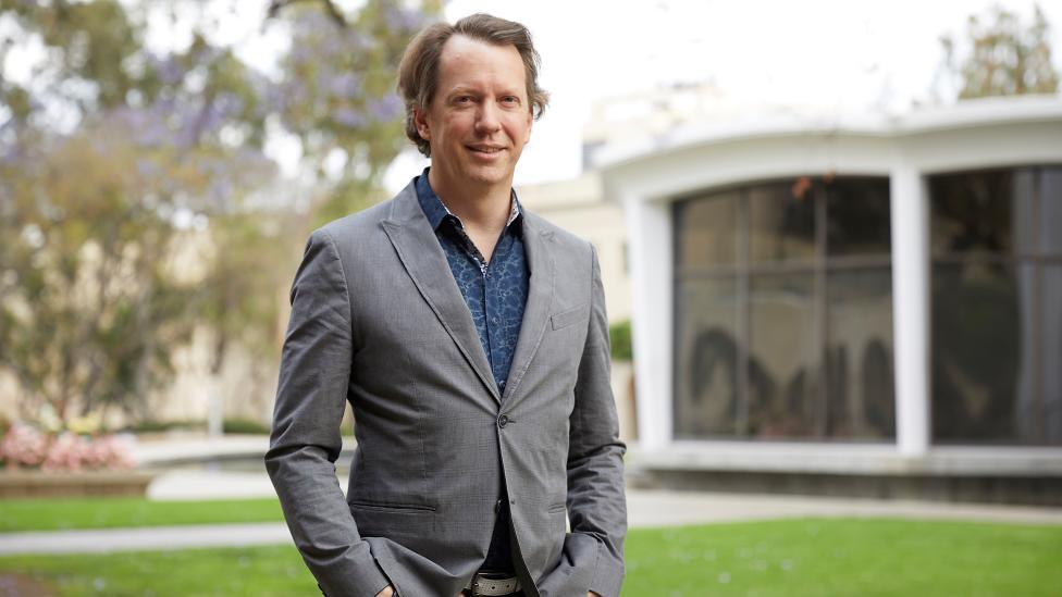 Sean Carroll, físico autor del libro Las ideas fundamentales del universo.