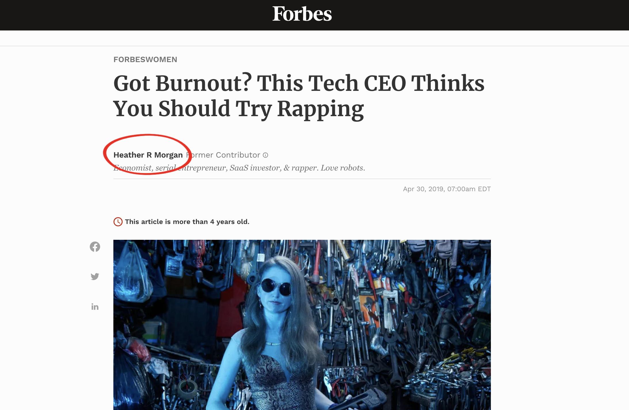 Print de artigo de Heather Morgan na Forbes, como título 'Teve burnout? Esta CEO acha que você devia fazer rap