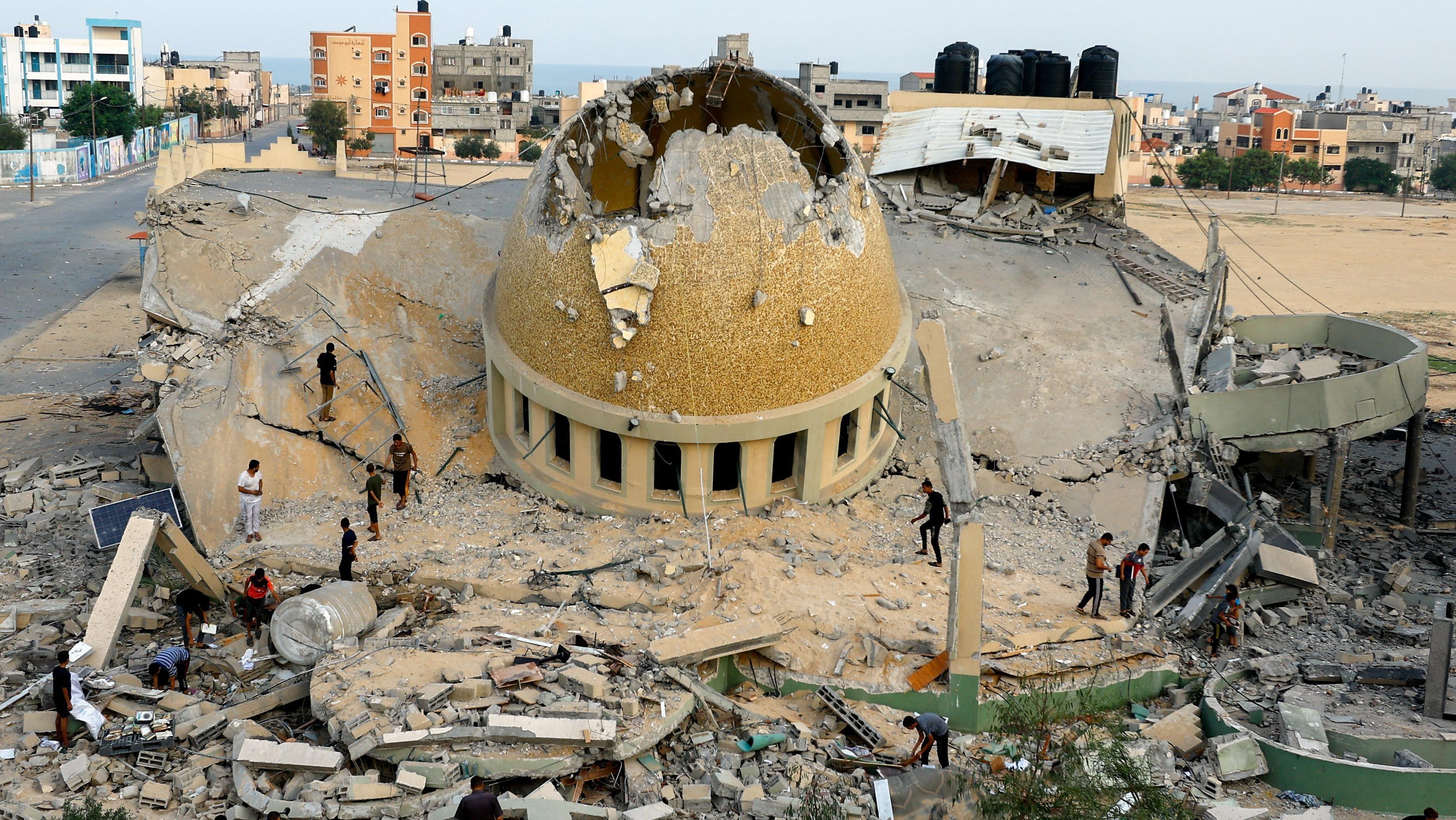 منزل مدمر جراء القصف الإسرائيلي في غزة 
