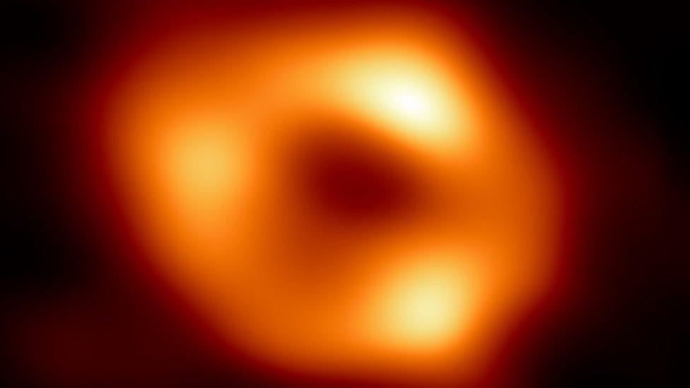 Una imagen real del agujero negro supermasivo en el corazón de nuestra propia galaxia