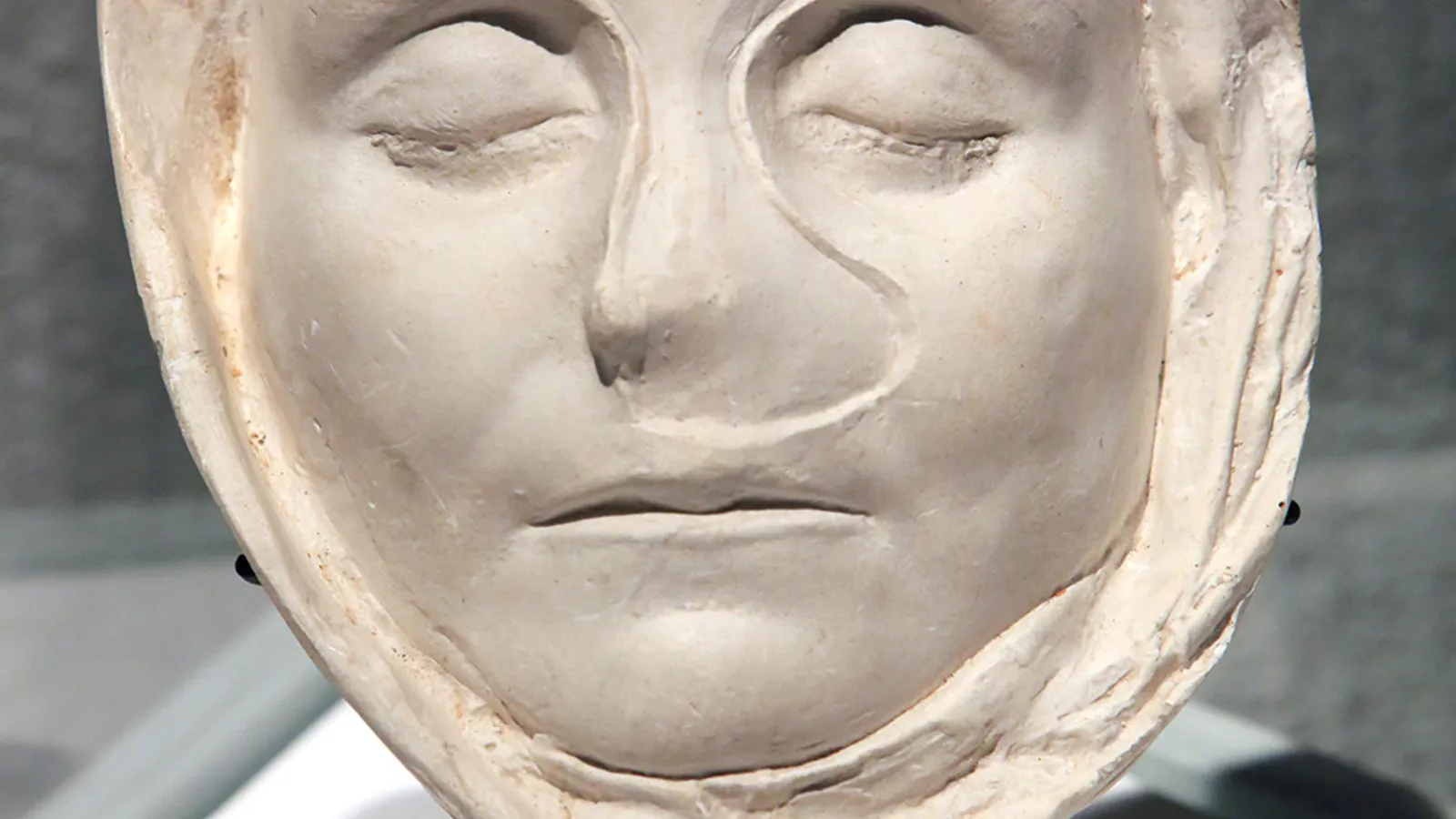 Máscara mortuária de Claudia Victoria
