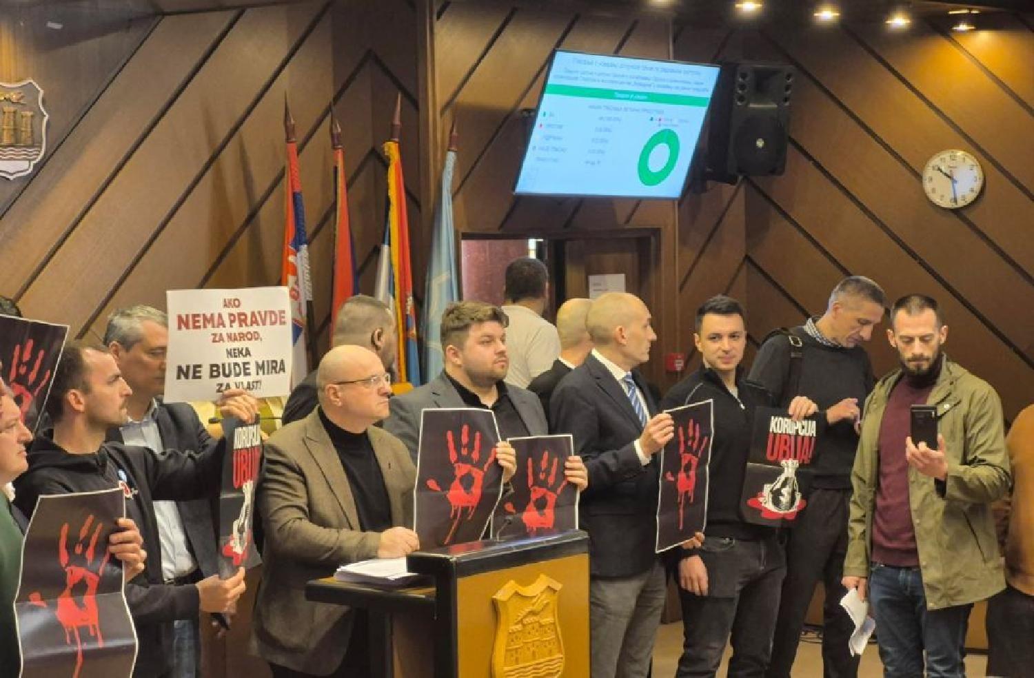 Novi Sad, skupština grada Novog Sada, policija, studenti, studentski protest, opozicija