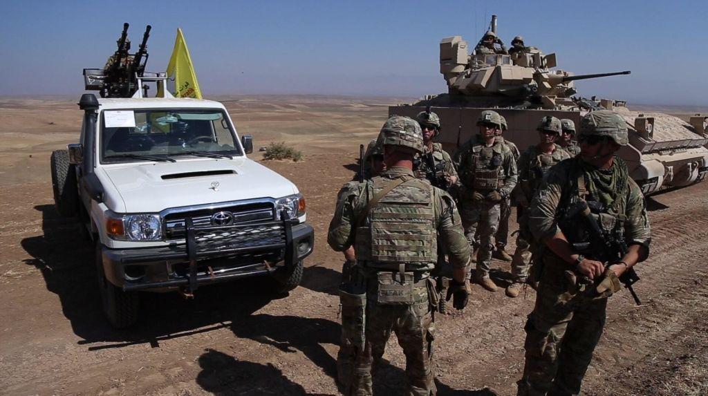 قوات أمريكية تدرب عناصر من قوات سوريا الديمقراطية في محافظة الحسكة في أغسطس/آب الماضي