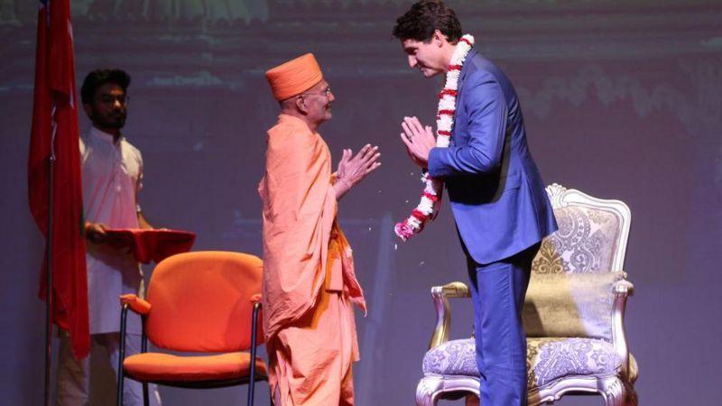  ਕੈਨੇਡਾ ਦੇ ਨਰਾਇਣਸਵਾਮੀ ਮੰਦਿਰ ''ਚ ਜਸਟਿਨ ਟਰੂਡੋ