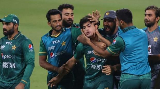 نسیم شاہ