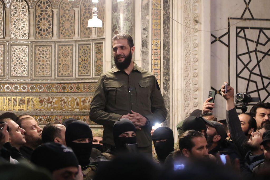 Ahmed al Sharaa en la mezquita de los Omeyas de Damasco.