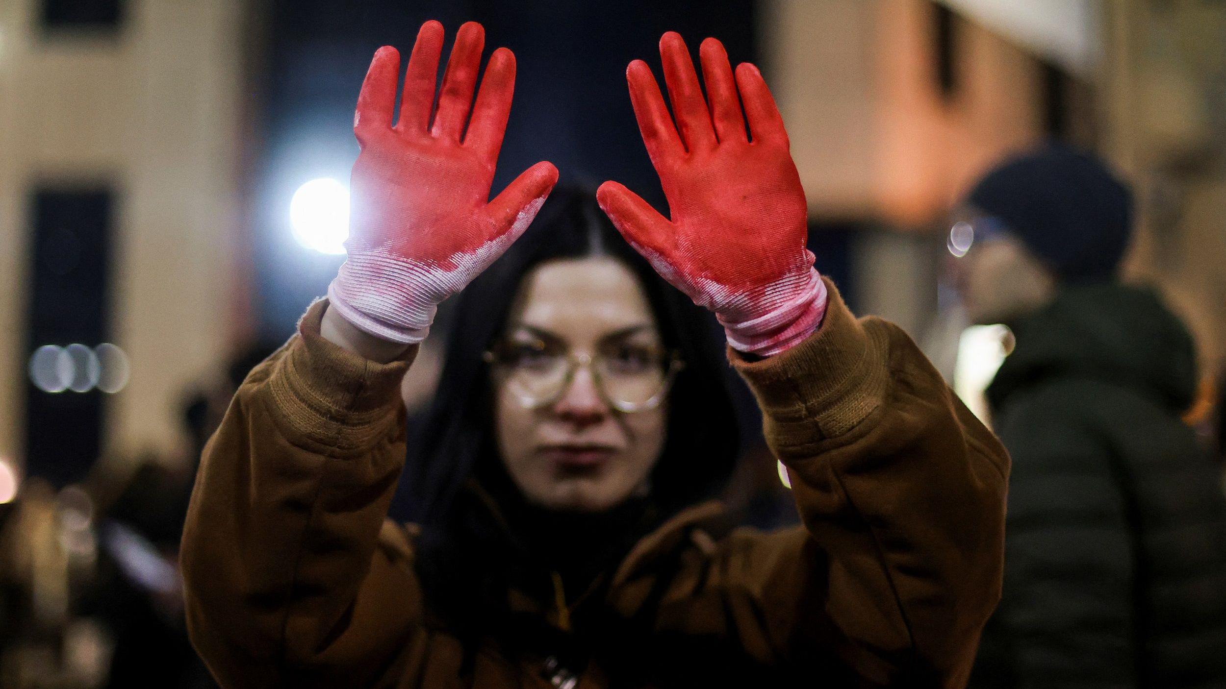 Protest ruke su vam krvave