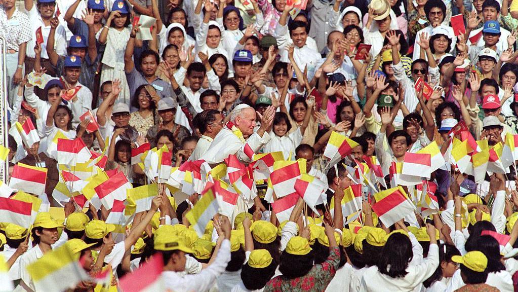 Paus Yohanes Paulus II, Jakarta, Indonesia 