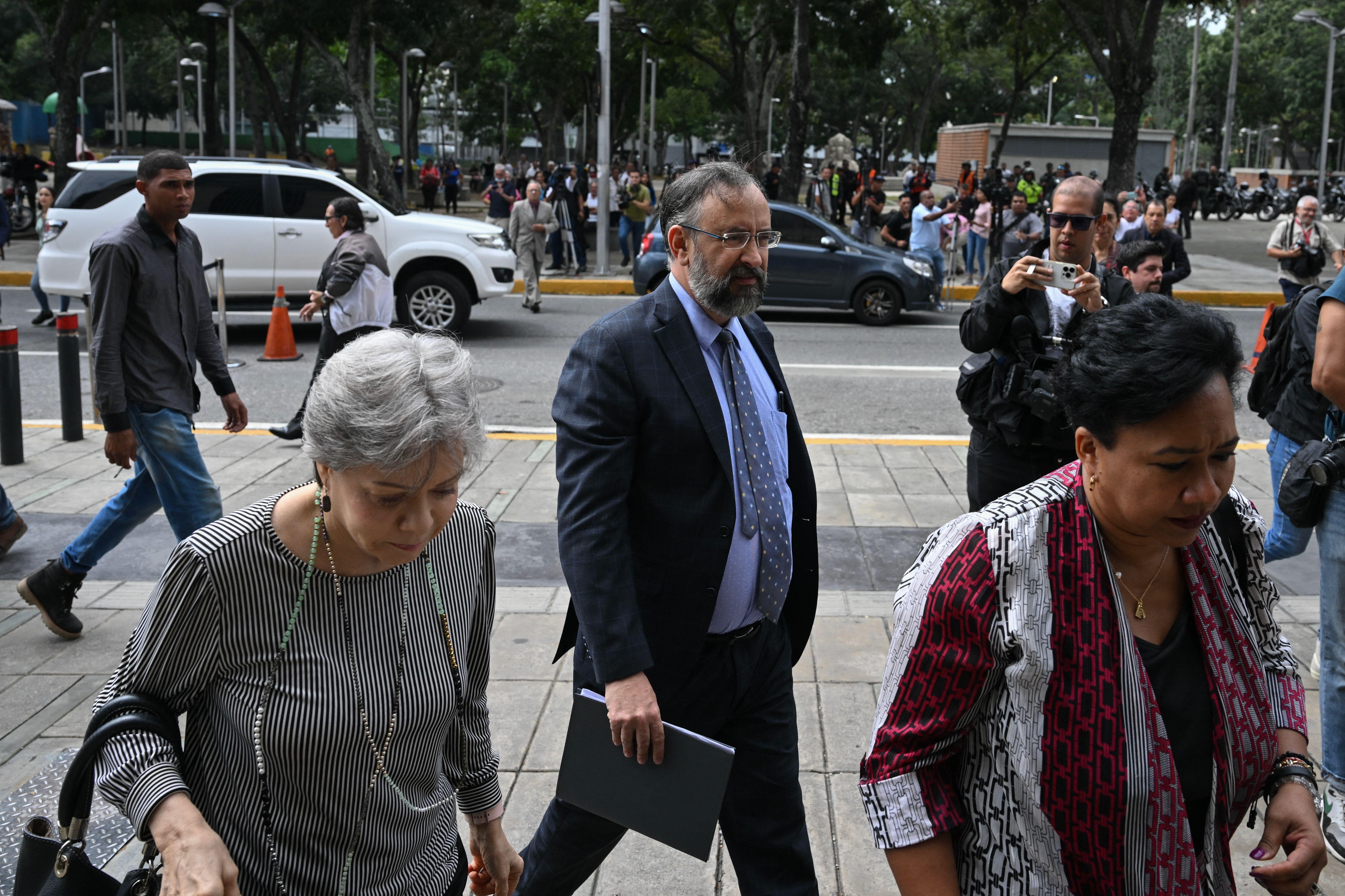 Jesús María Casal llegando al Ministerio Público