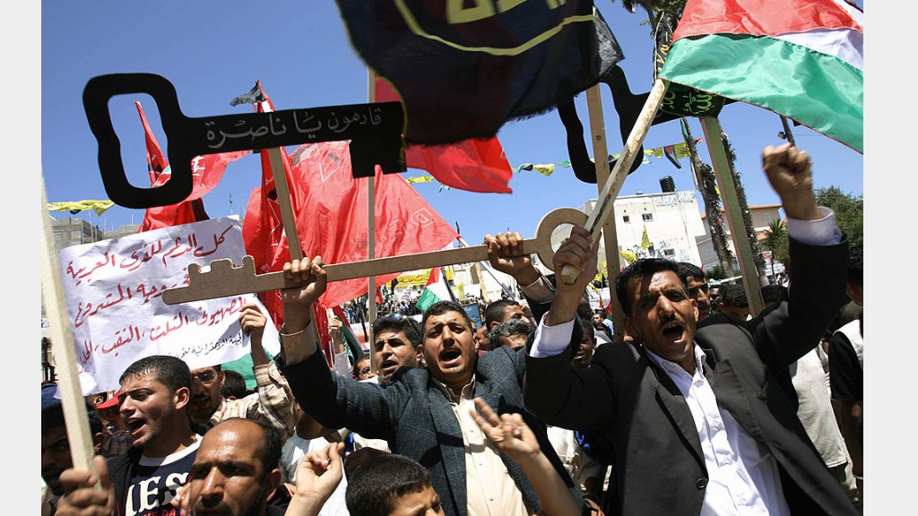 فلسطينيون يحيون الذكرى الـ 58 للنكبة في عام 2006
