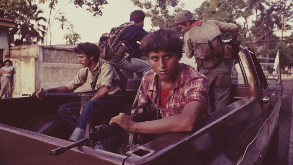 Guerrilleros del FMLN en El Salvador durante la guerra civil salvadoreña, 1983.