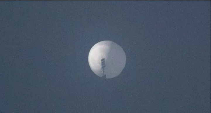Balon China melintasi daerah Montana, Amerika Serikat