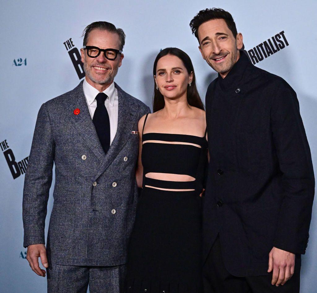 La actriz Felicity Jones y el actor Adrien Brody