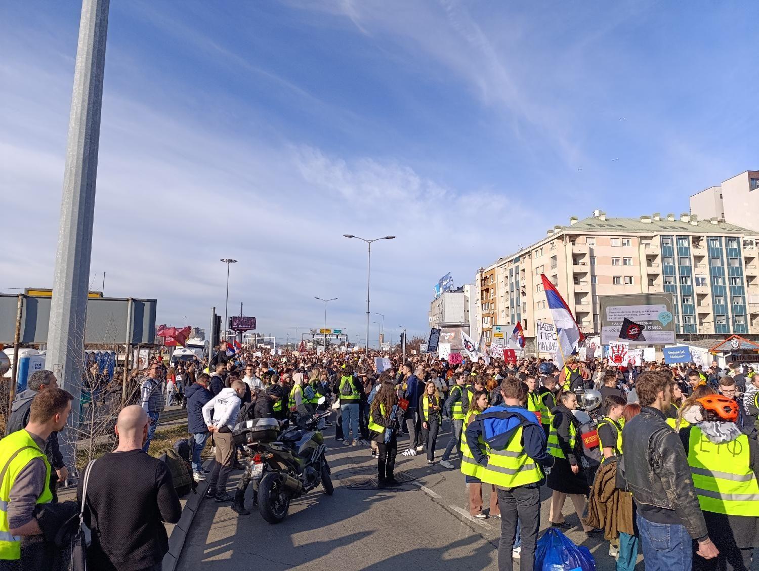 Autokomanda u Beogradu blokirana na 24 sata, studenti razapeli šatore 14 studenti, blokada autokomande