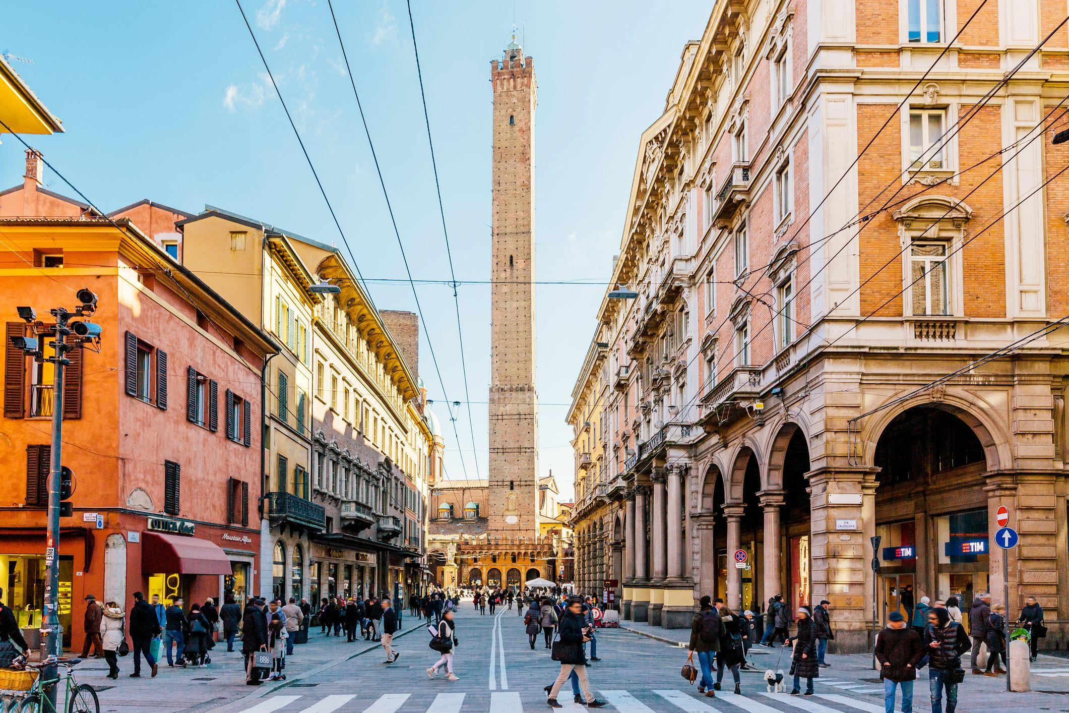 rua de Bologna, Itália