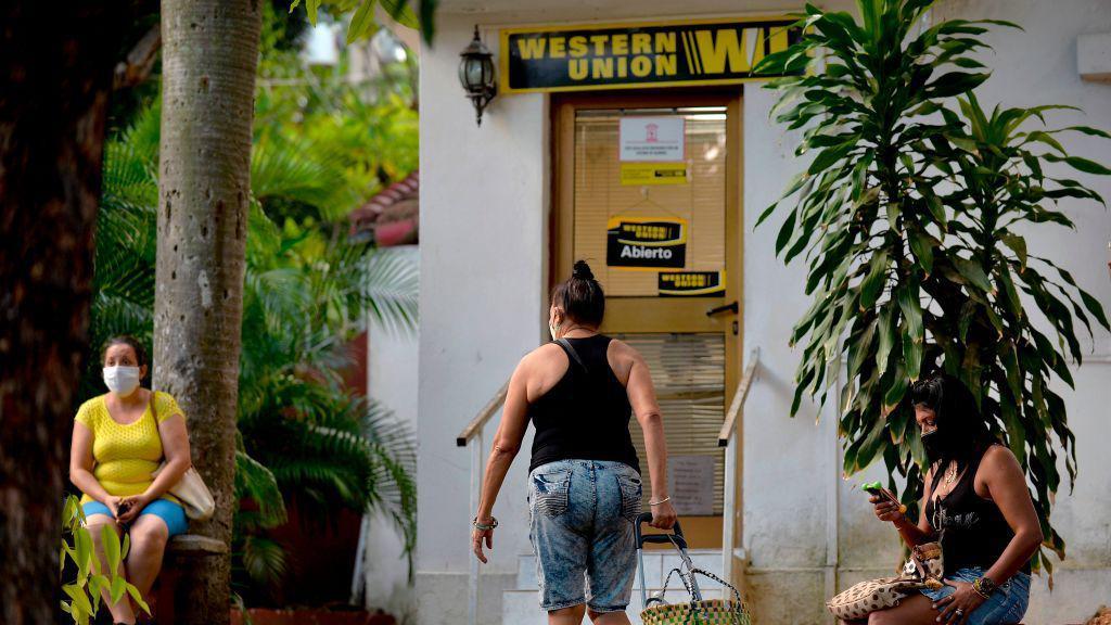 Agência da Western Union em Cuba