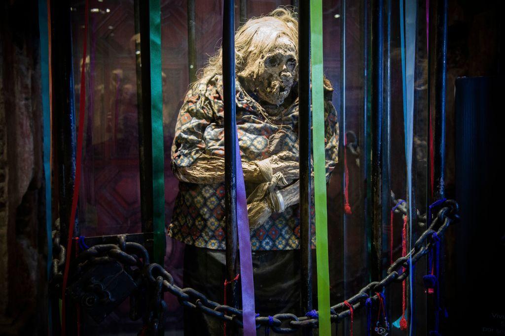 Imagen de la momia a la que llaman "La Bruja"