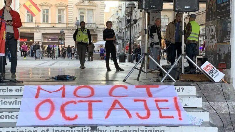 protest zbog uklanjanja starog savskog mosta