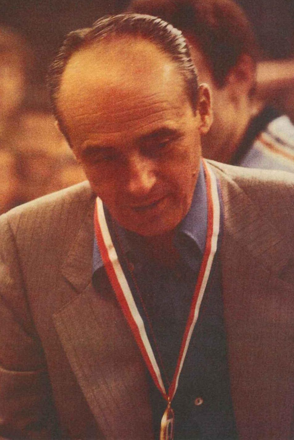 Aleksandar Nikolić sa zlatnom medaljom u Manili 1978. godine