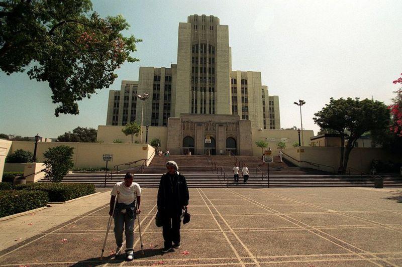 Fachada do Los Angeles-USC Medical Center