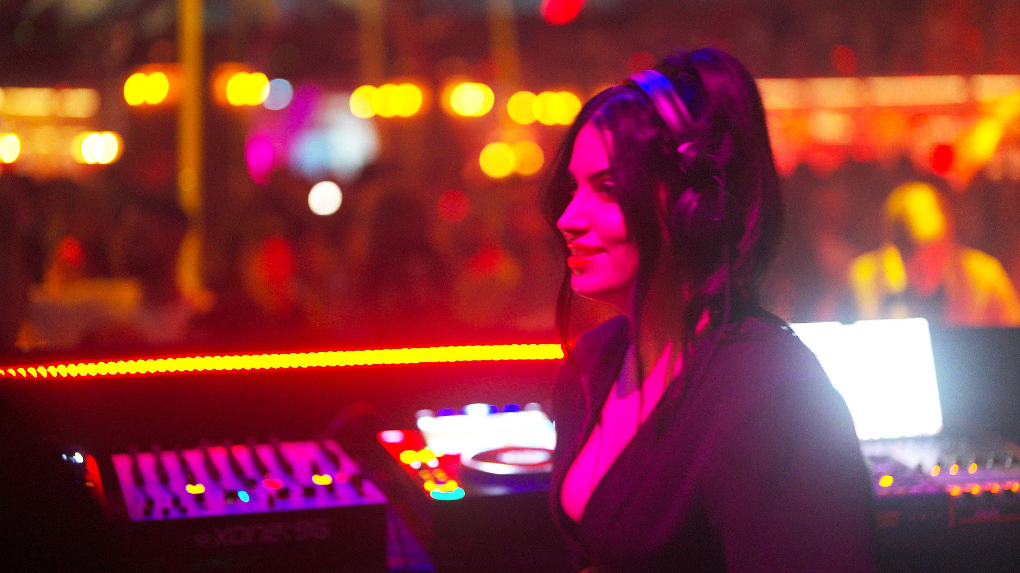 İran Kadın DJ
