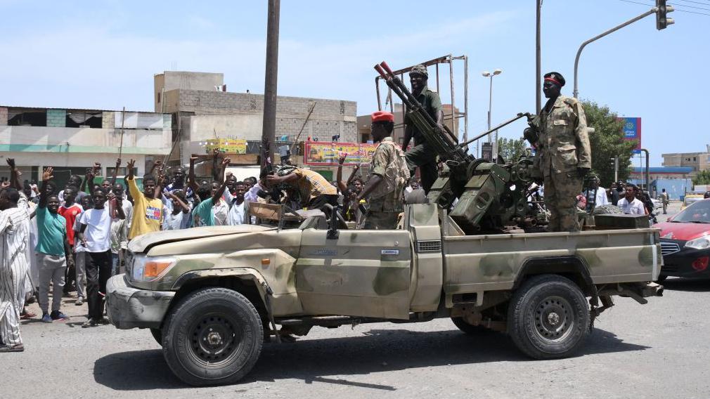 تصاعد الاشتباكات في السودان دون وساطة تلوح في الأفق 1 قوات من الجيش السوداني. أرشيف