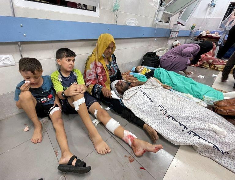Crianças no hospital Al Shifa