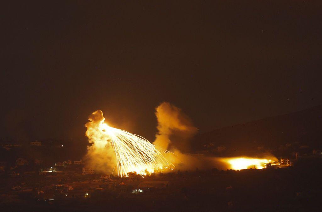 Militer Israel membombardir Lebanon dengan serangan udara, pada 30 September 2024.