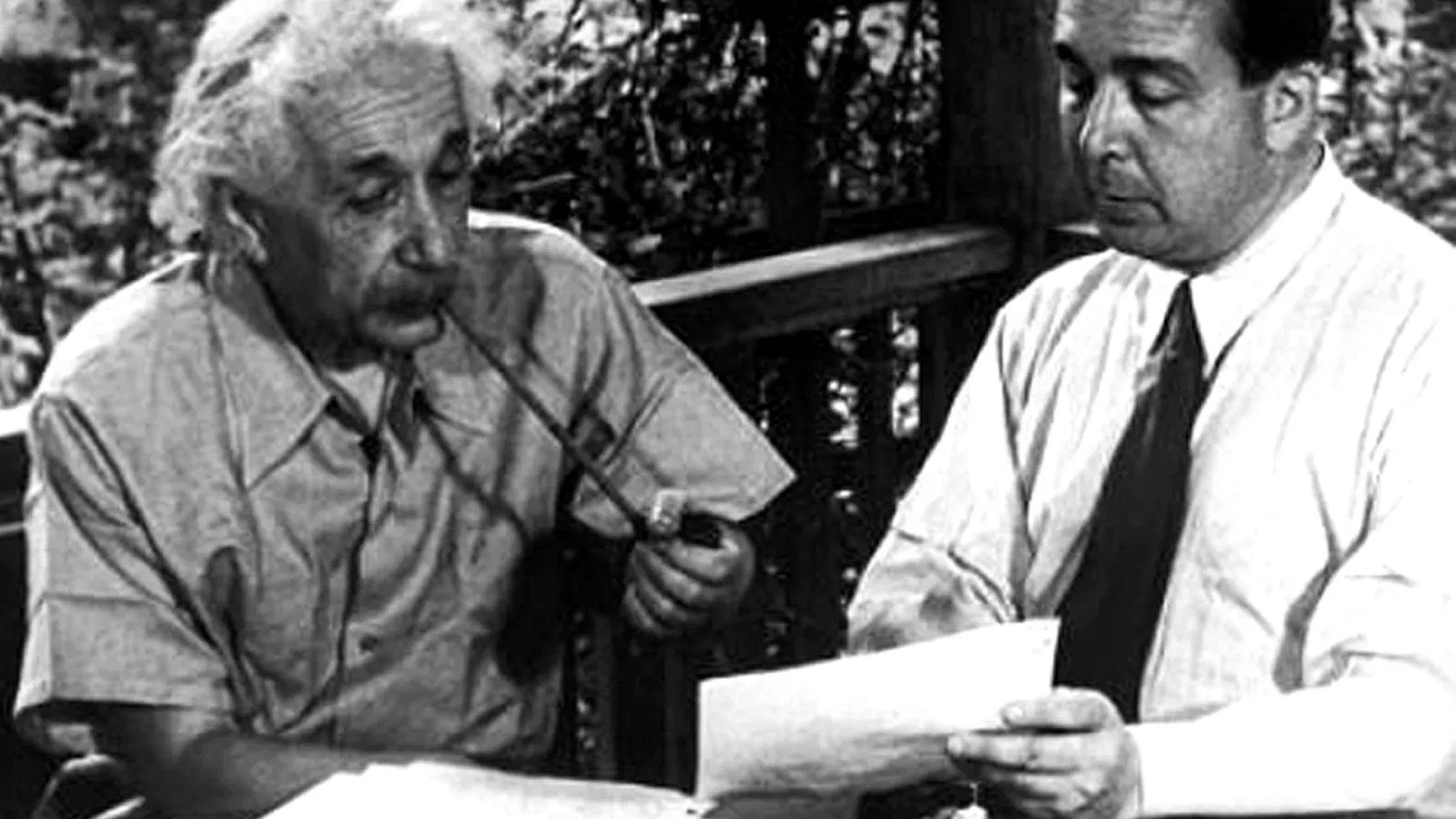 Albert Einstein dan Leo Szilard