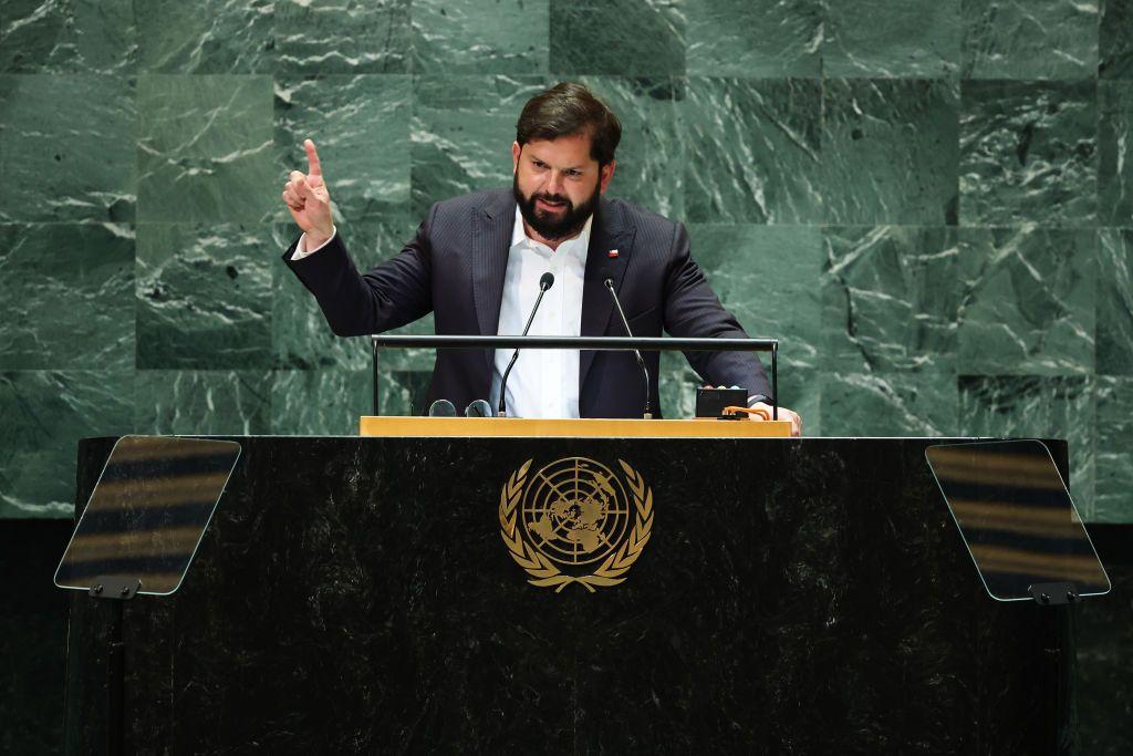 Gabriel Borich dando su discurso ante la Asamblea General de la ONU