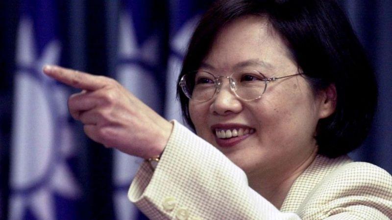 Tsai Ing-wen em 2001