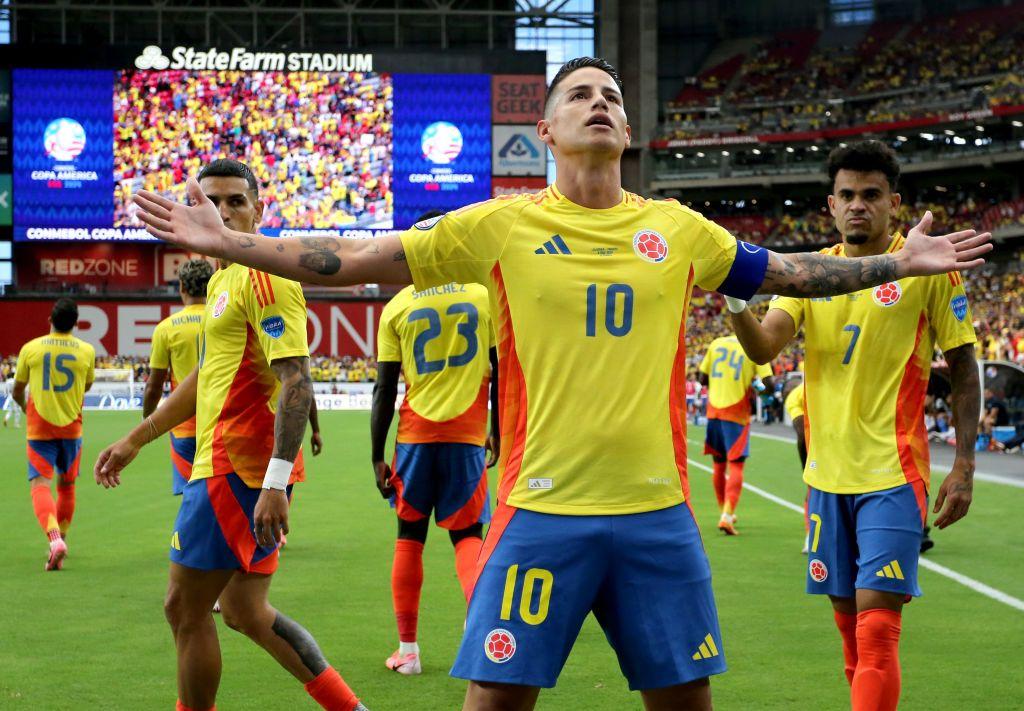 James Rodríguez celebra con Colombia