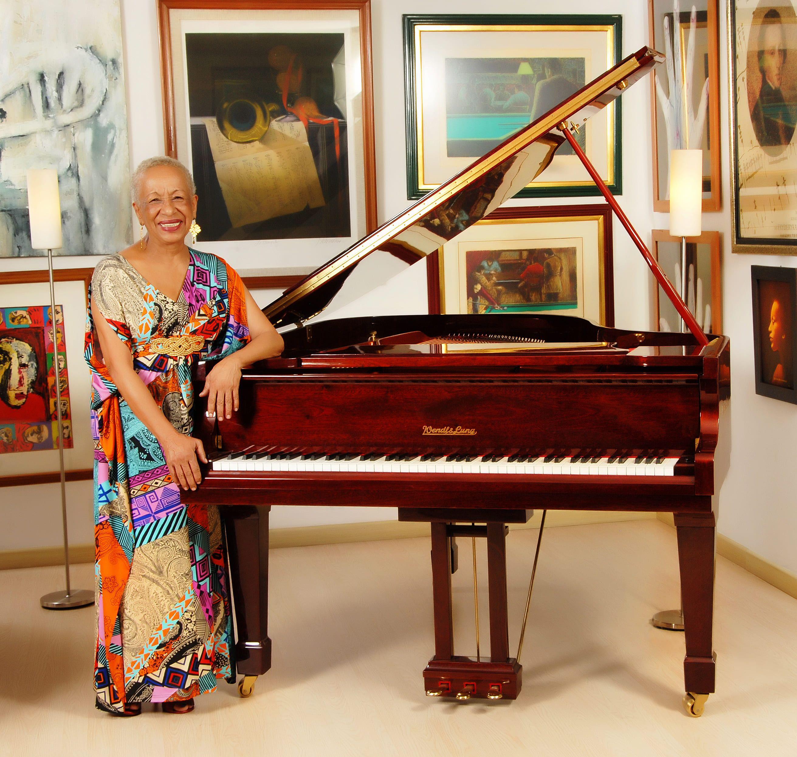 Teresita Gómez